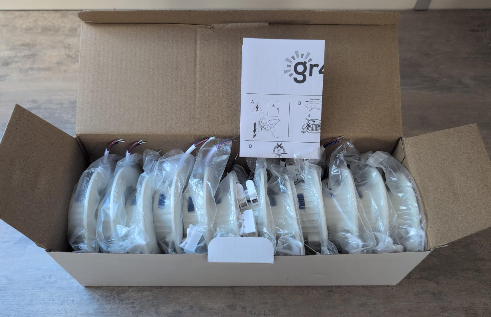 Boîte de 12 spots LED encastrables Gr4tec 4W